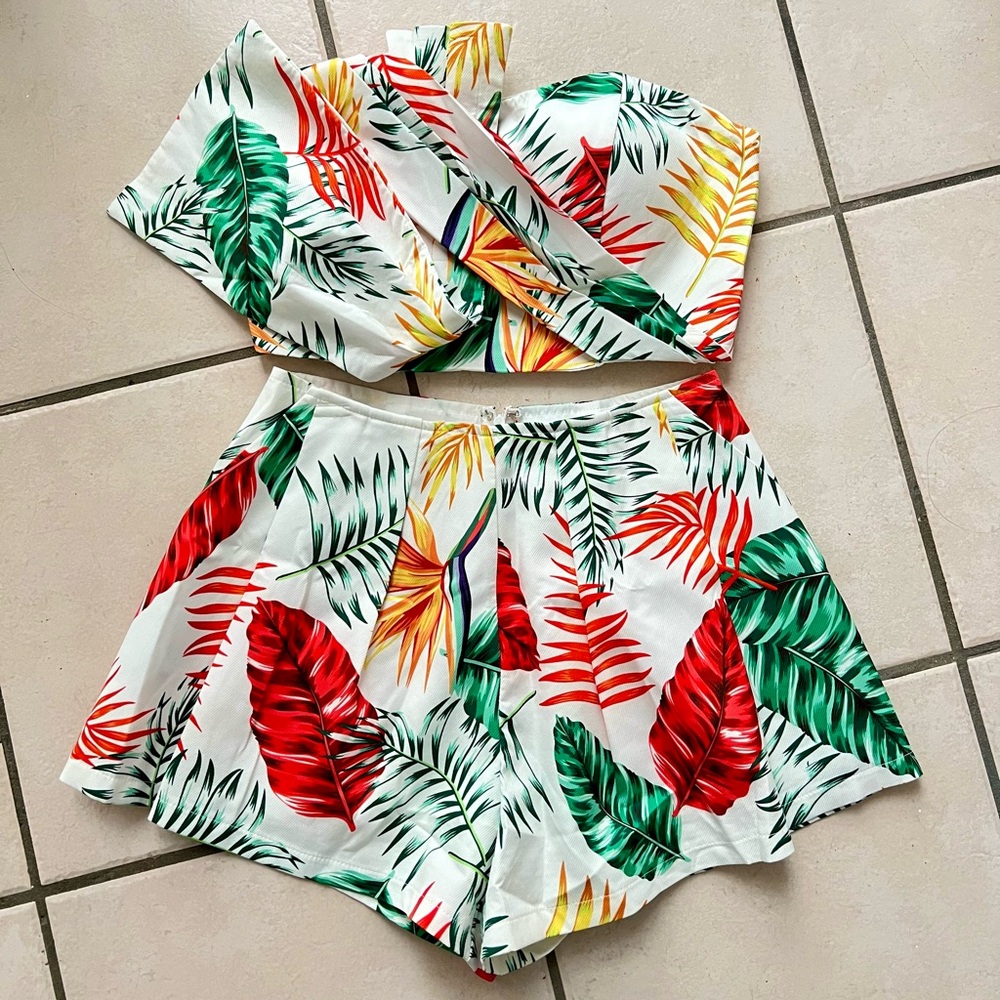 Leaves set